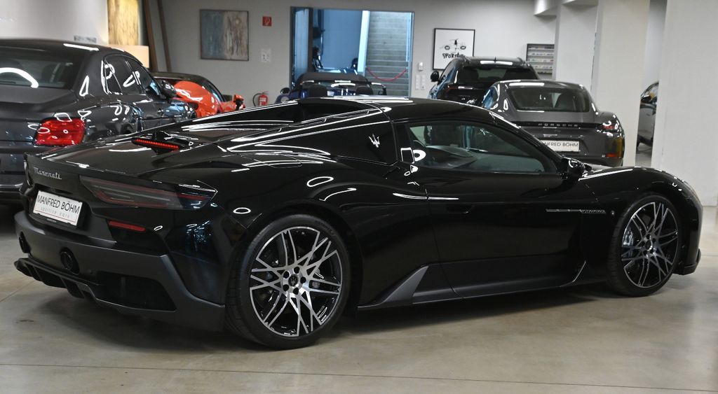 Maserati MC20 2025