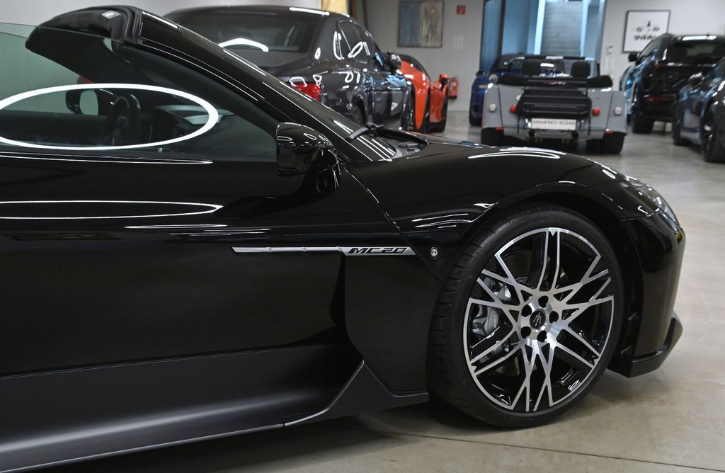 Maserati MC20 2025
