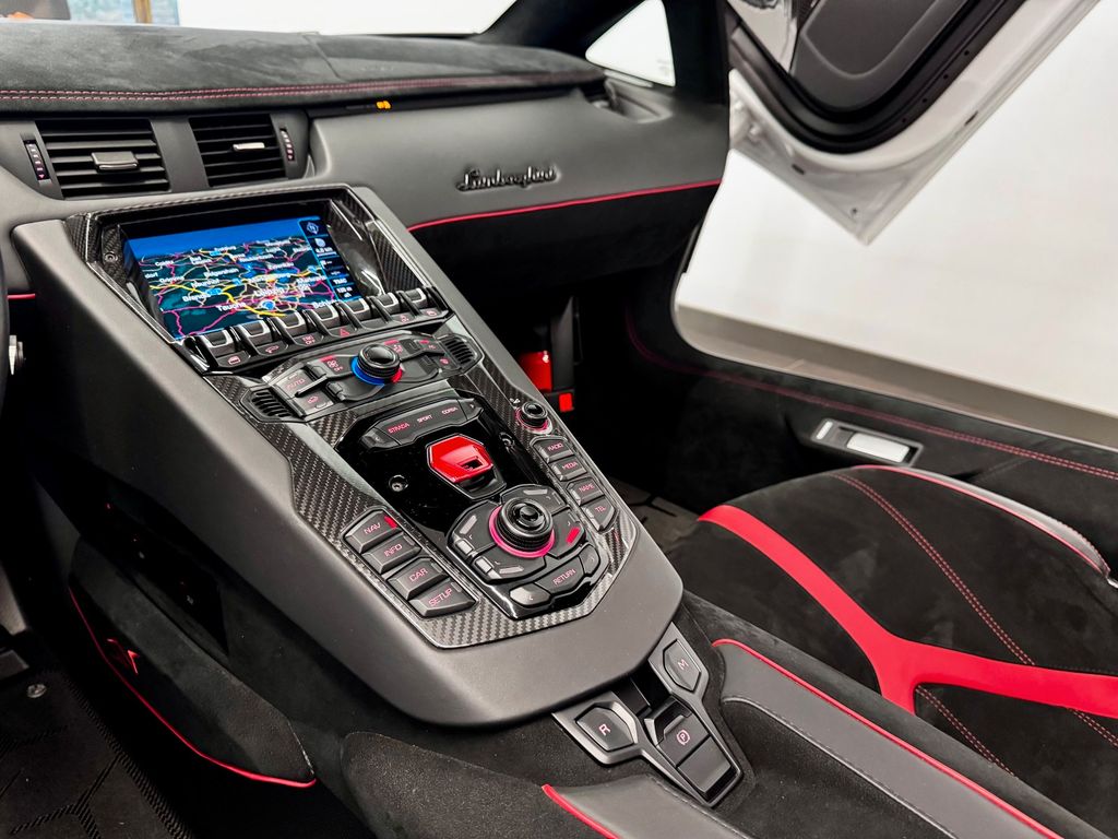 Lamborghini Aventador 2016