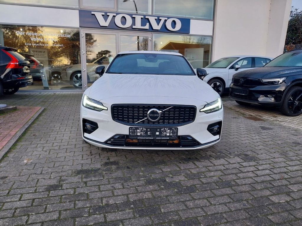 Volvo S60 2023