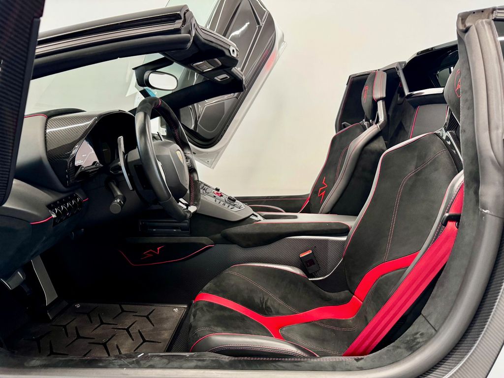 Lamborghini Aventador 2016