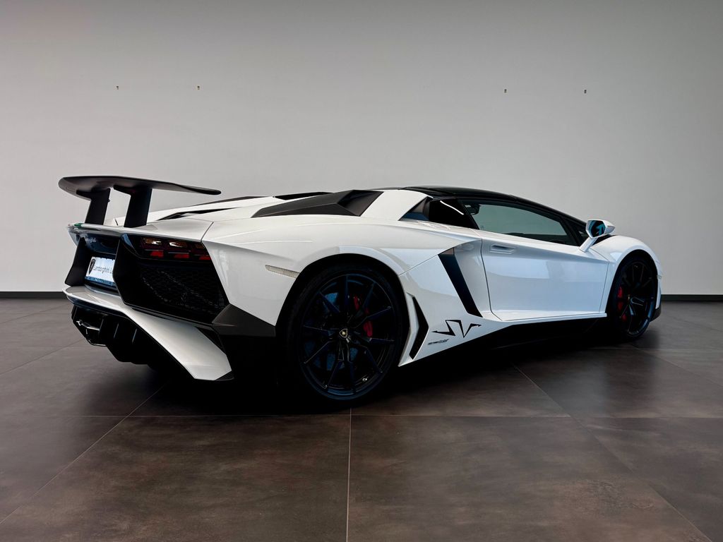 Lamborghini Aventador 2016