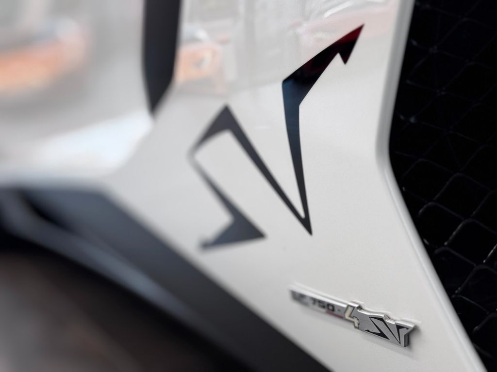 Lamborghini Aventador 2016