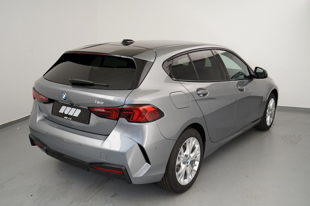 BMW 120 2024