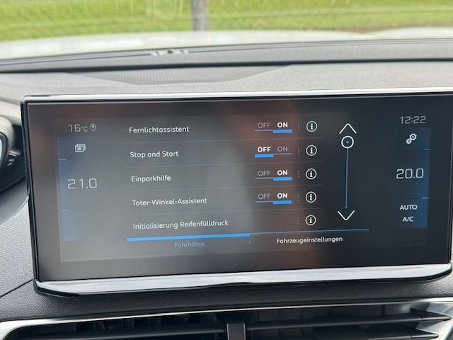 Peugeot 5008 2021