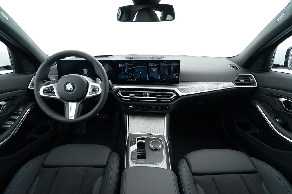 BMW 318 2024