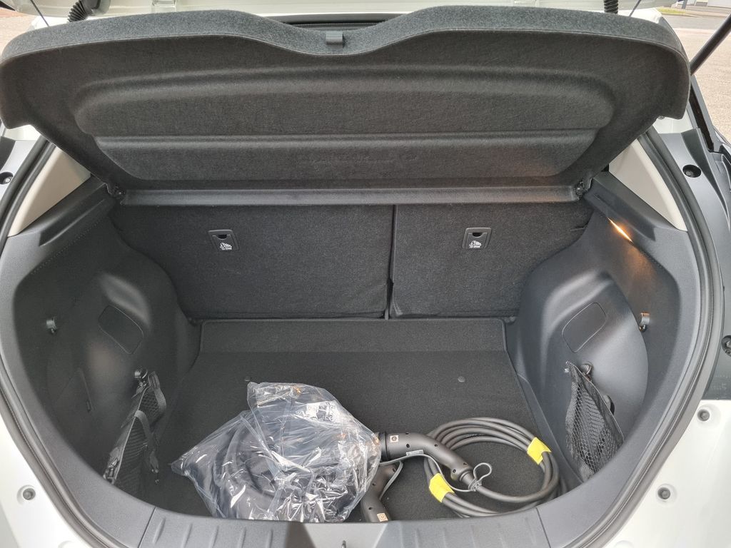Nissan Leaf 2024