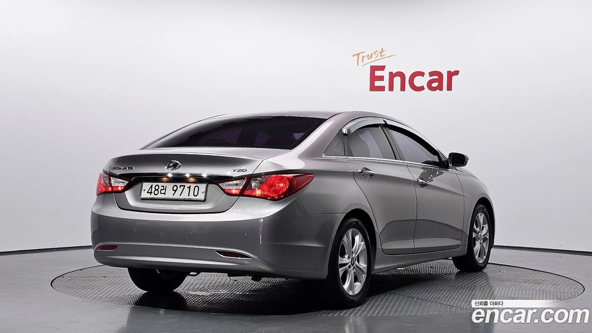 Hyundai Sonata 2010