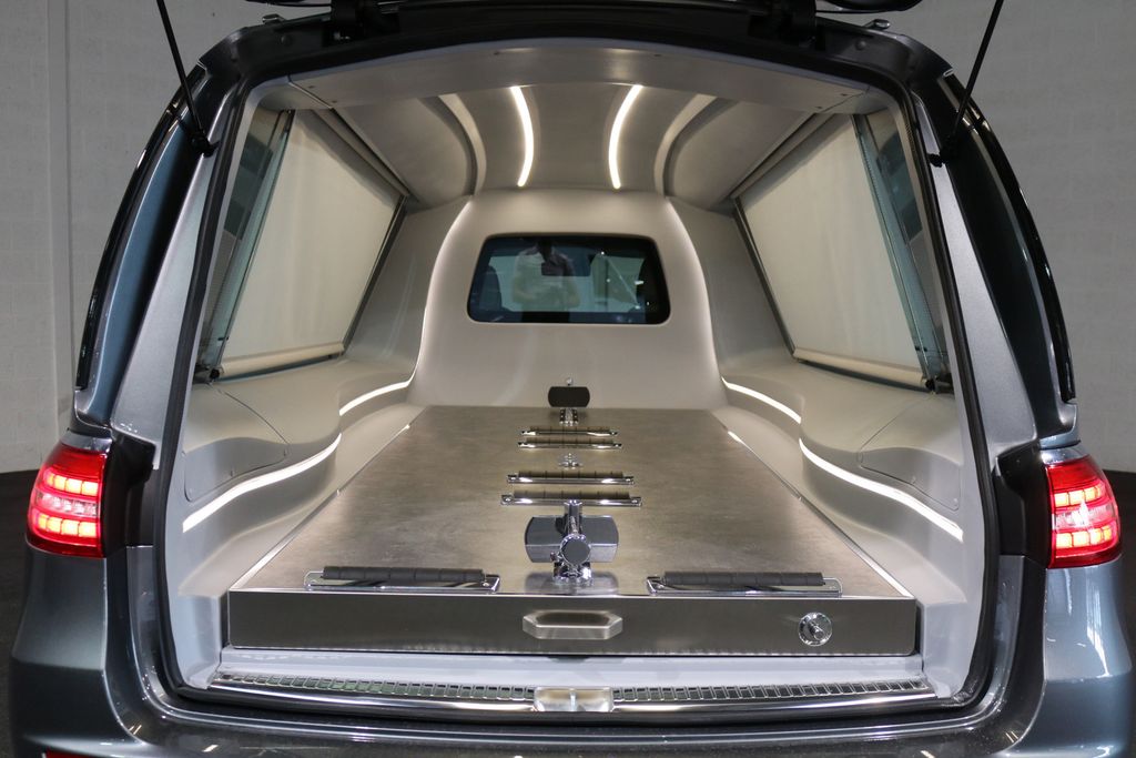 Mercedes-Benz E 200 2020