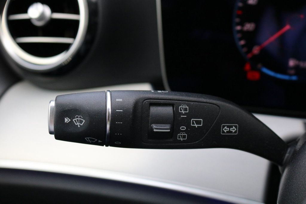 Mercedes-Benz E 200 2020