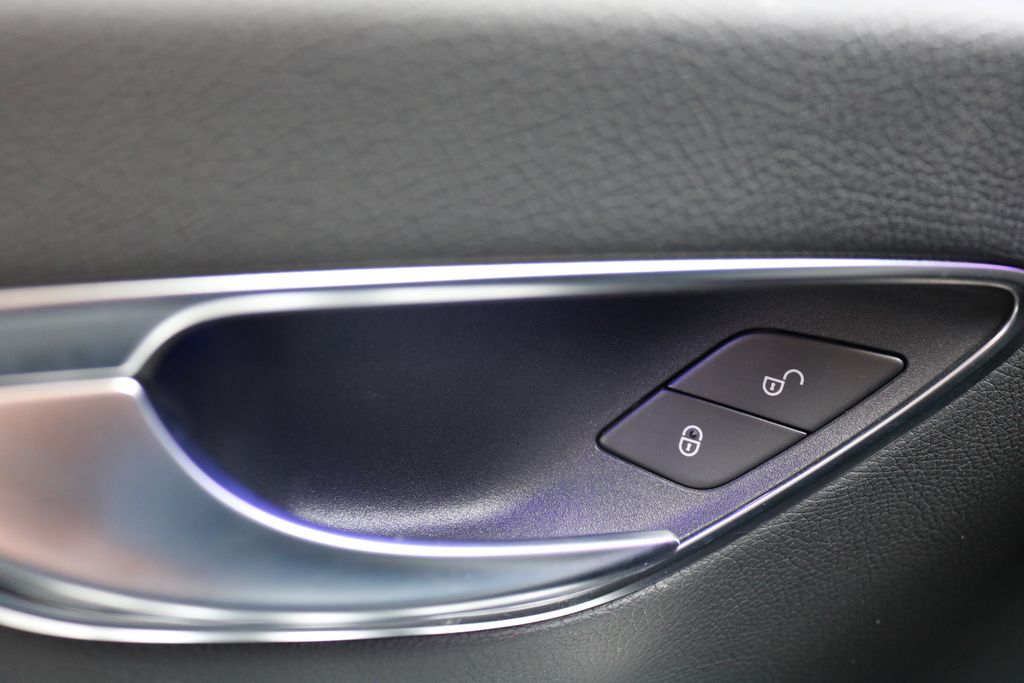 Mercedes-Benz E 200 2020