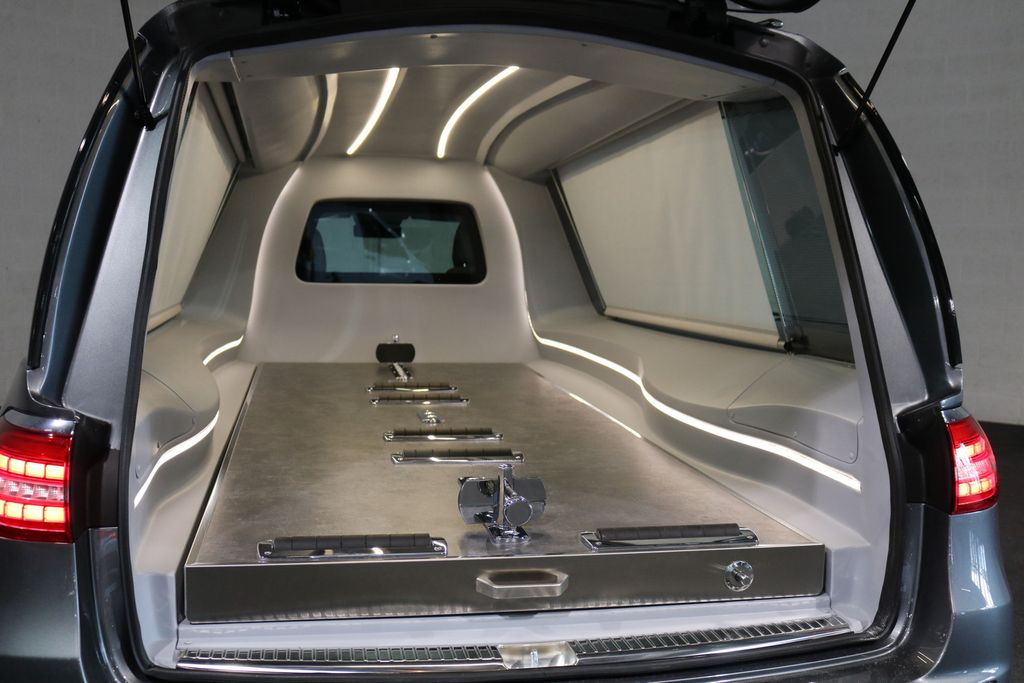 Mercedes-Benz E 200 2020