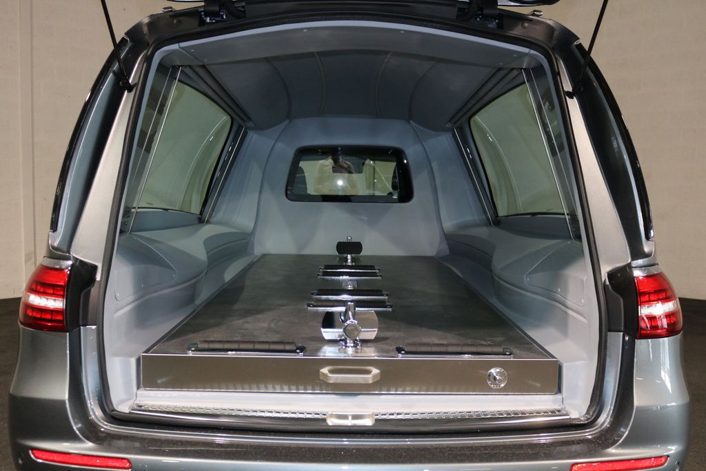 Mercedes-Benz E 200 2020