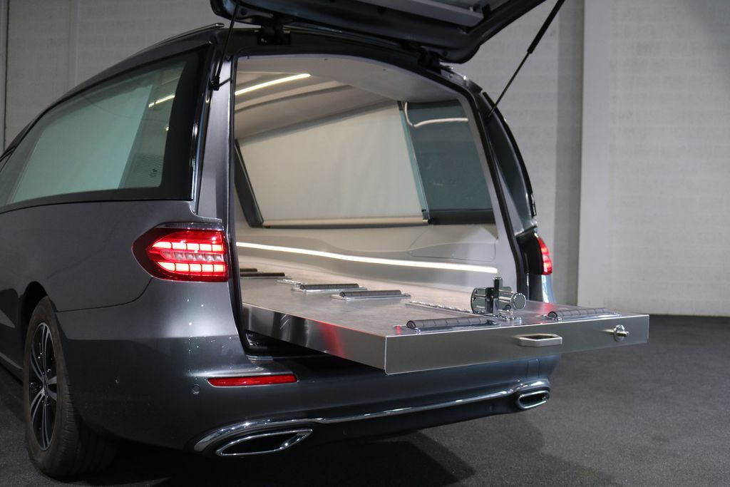 Mercedes-Benz E 200 2020