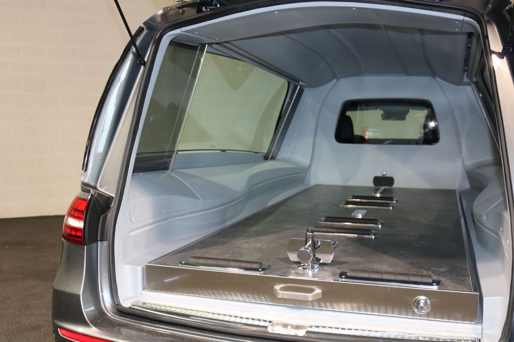 Mercedes-Benz E 200 2020