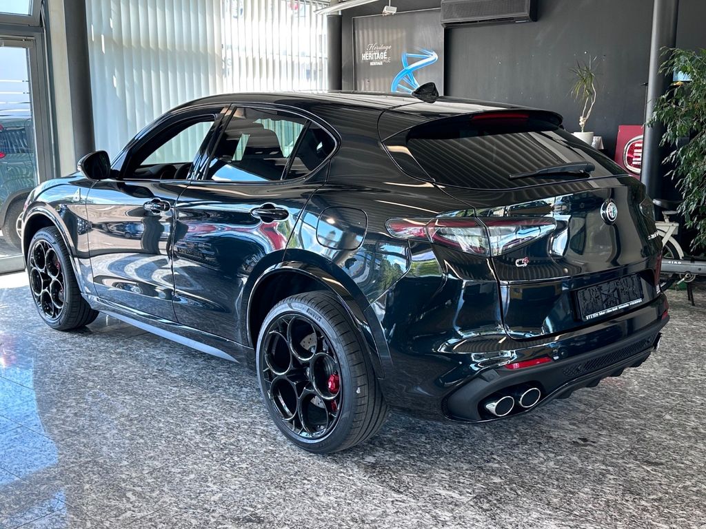 Alfa Romeo Stelvio 2025