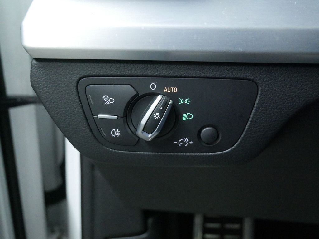 Audi SQ5 2022