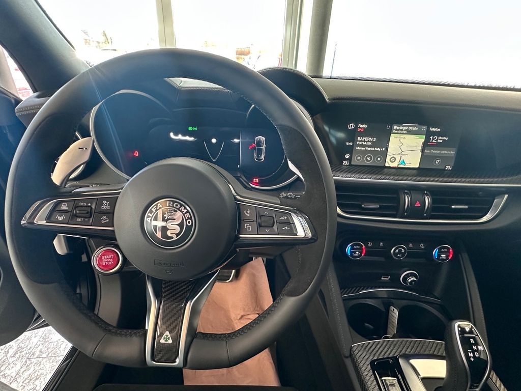 Alfa Romeo Stelvio 2025