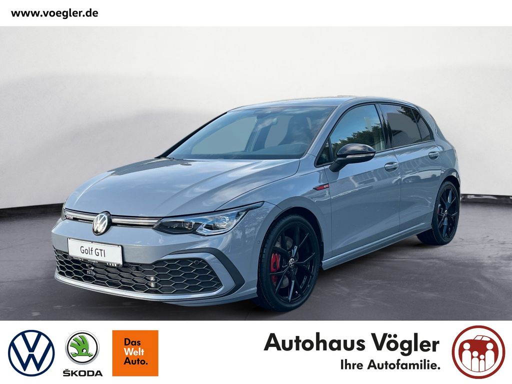 Volkswagen Golf 2024
