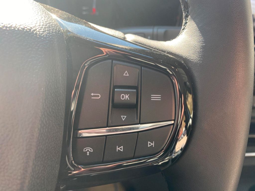 Ford Tourneo Custom 2025