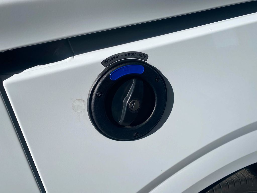 Ford Tourneo Custom 2025