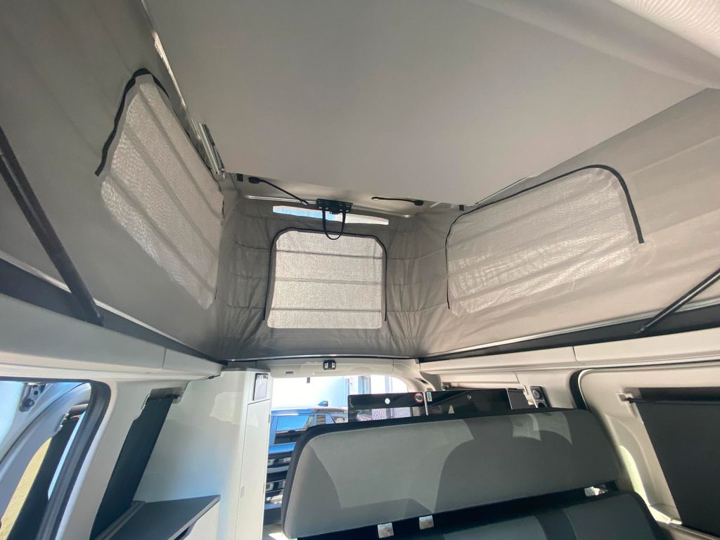 Ford Tourneo Custom 2025