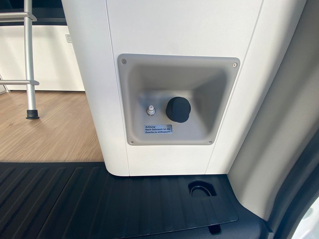 Ford Tourneo Custom 2025