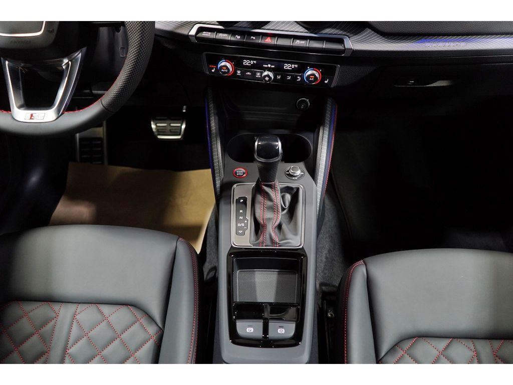 Audi SQ2 2024
