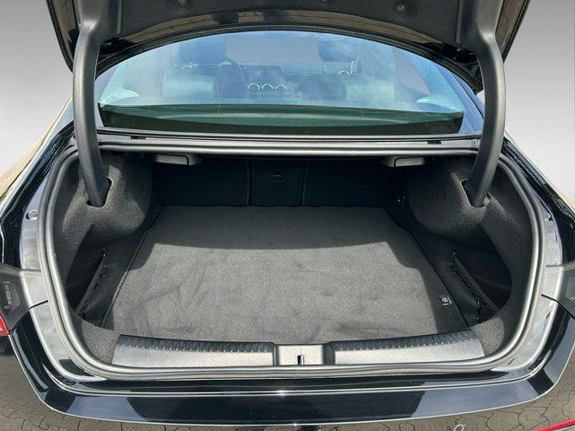 Mercedes-Benz CLA 180 2023