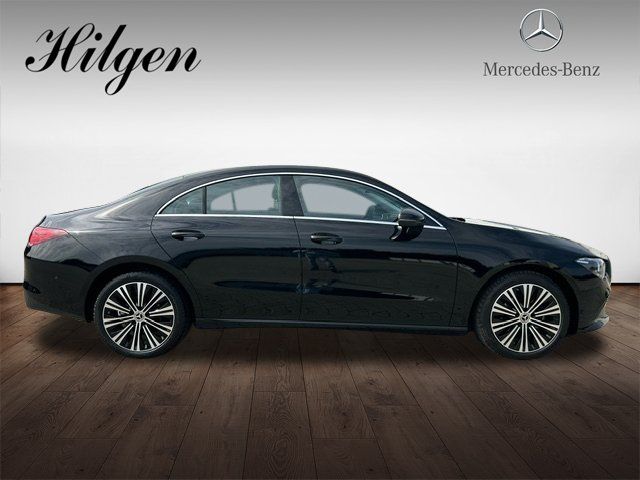 Mercedes-Benz CLA 180 2023