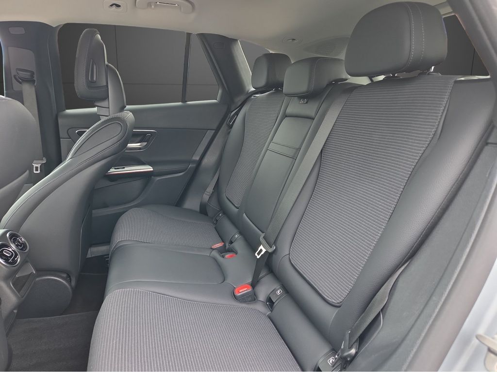 Mercedes-Benz GLC 300 2024