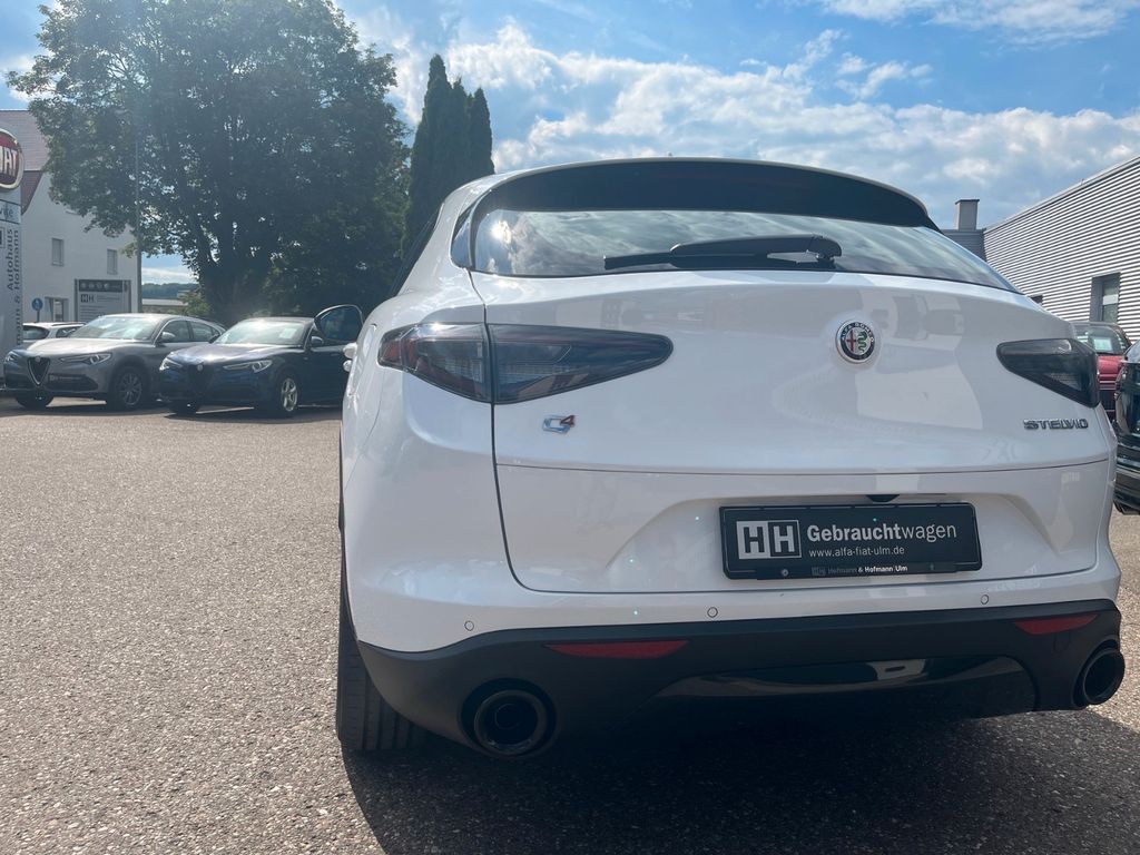 Alfa Romeo Stelvio 2023