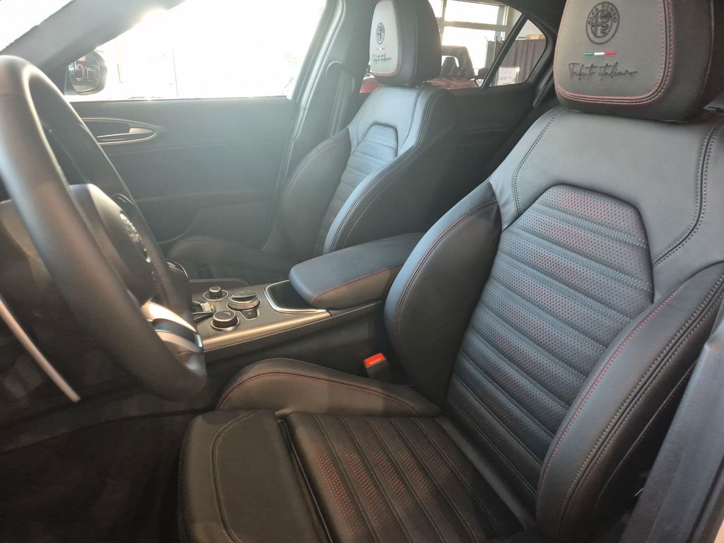 Alfa Romeo Giulia 2025