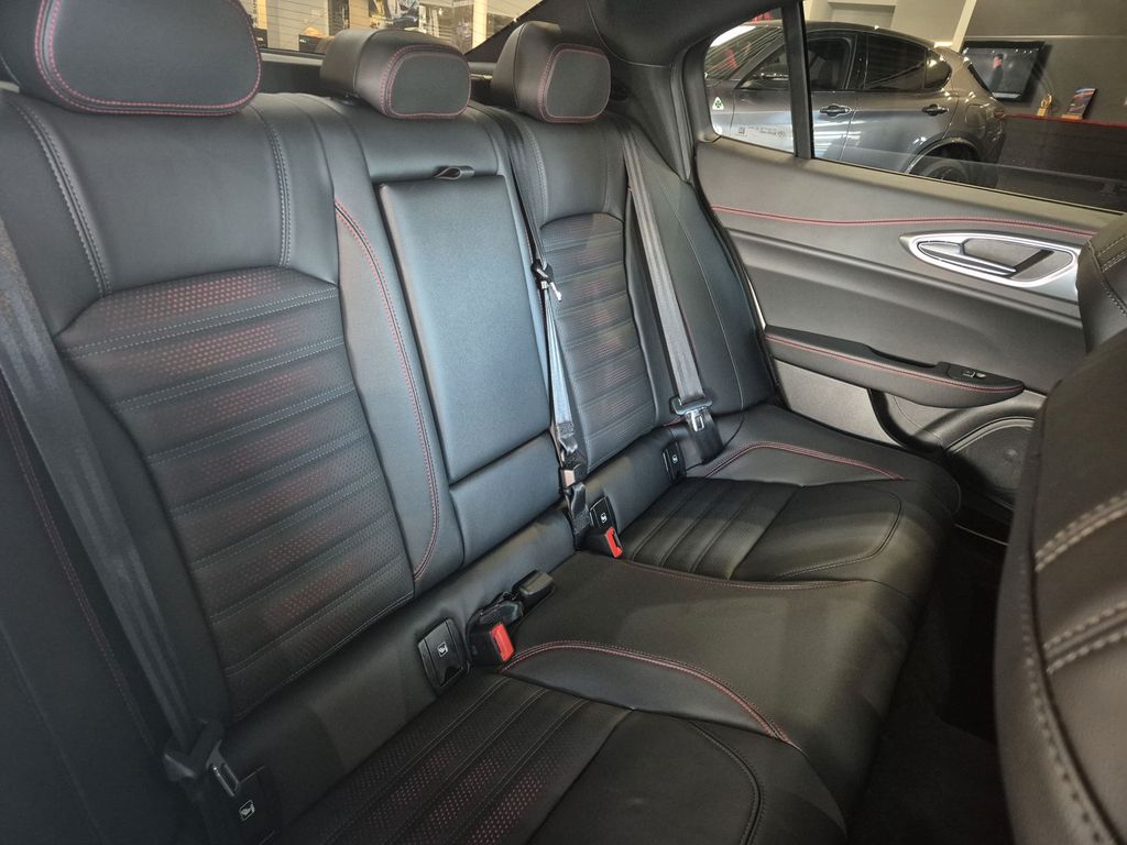 Alfa Romeo Giulia 2025