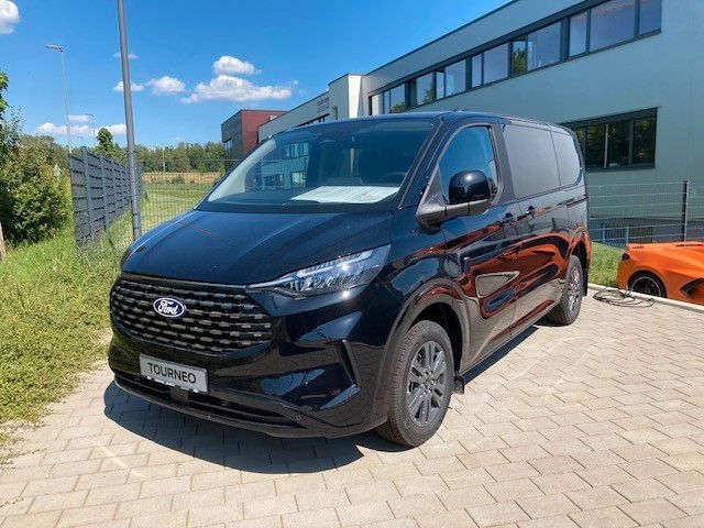 Ford Tourneo Custom 2025