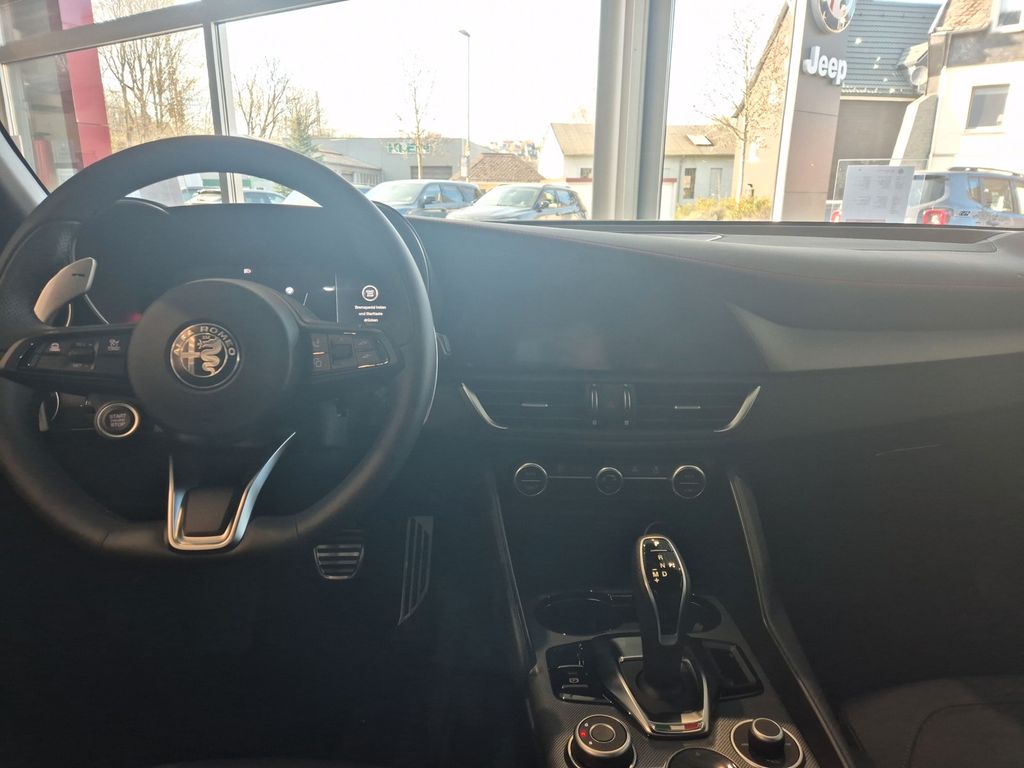 Alfa Romeo Giulia 2025