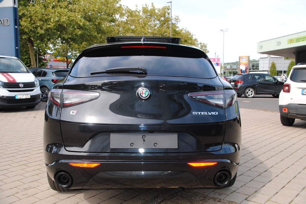 Alfa Romeo Stelvio 2025