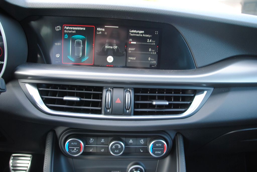 Alfa Romeo Stelvio 2025