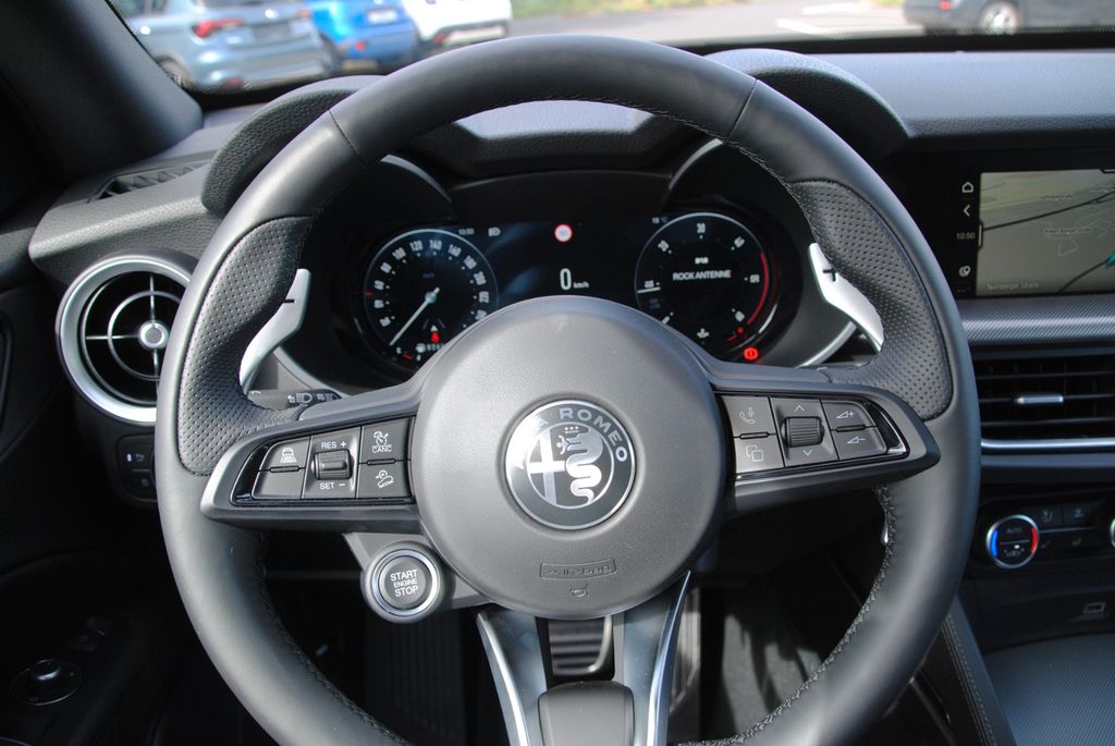 Alfa Romeo Stelvio 2025