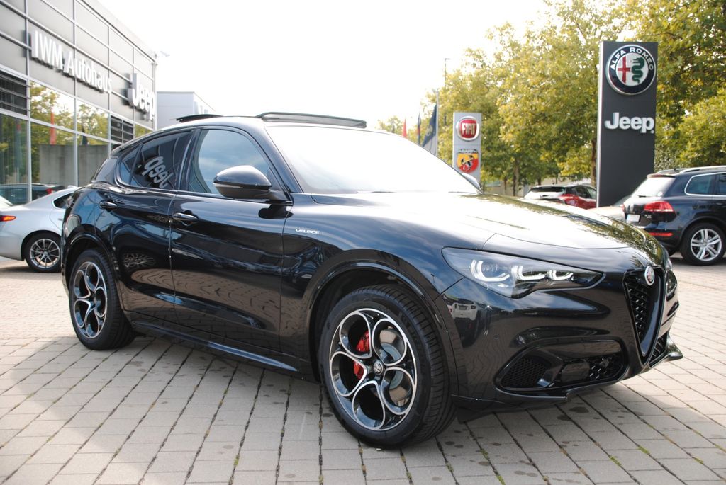 Alfa Romeo Stelvio 2025