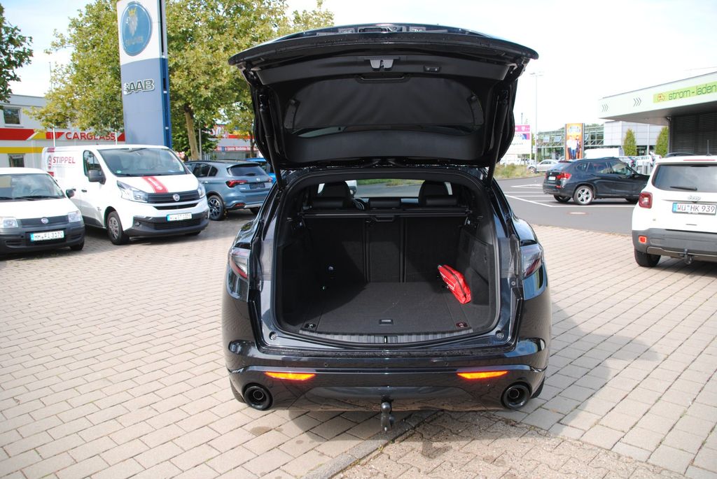 Alfa Romeo Stelvio 2025