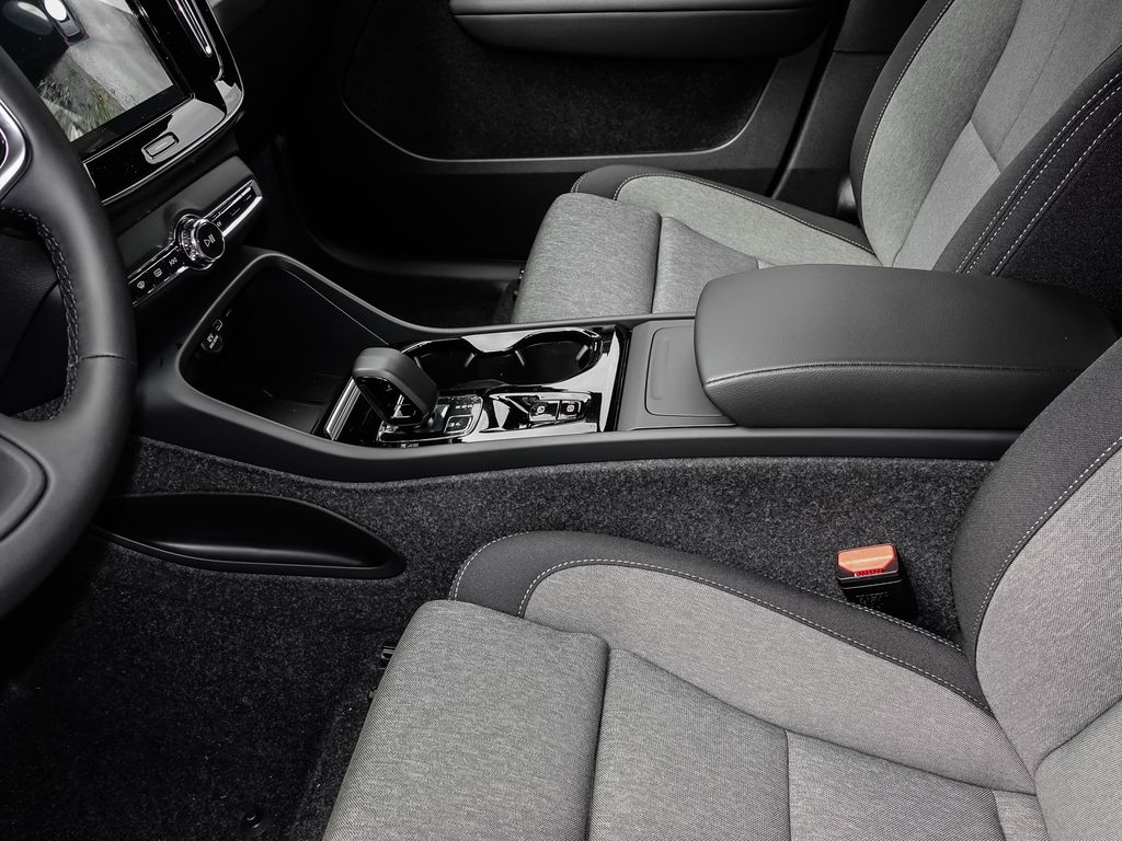 Volvo XC40 2024