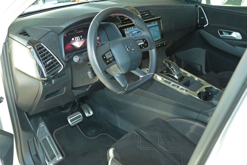 DS Automobiles DS7 (Crossback) 2023