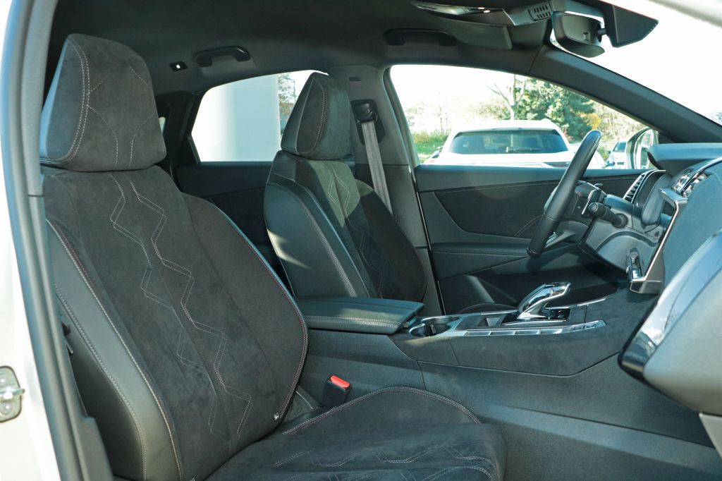 DS Automobiles DS7 (Crossback) 2023