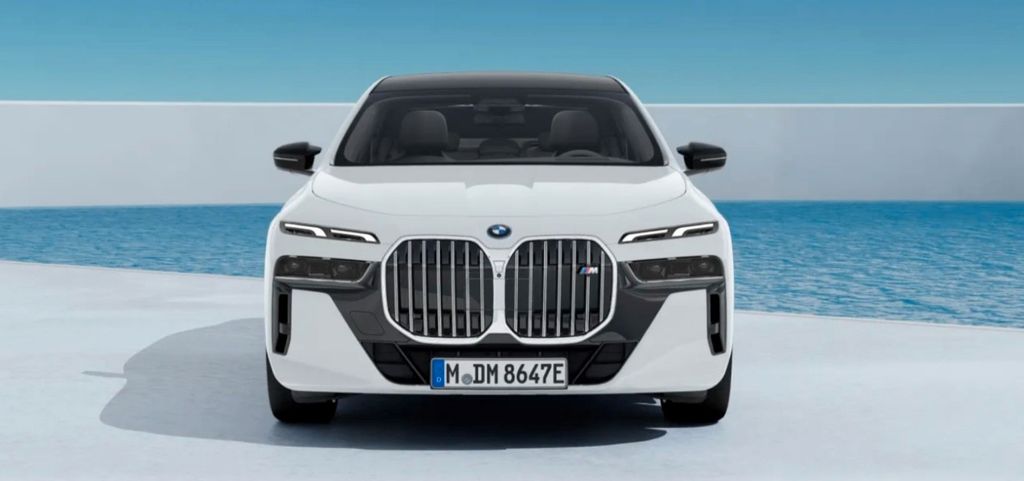 BMW M760