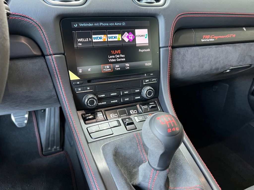 Porsche Cayman 2020
