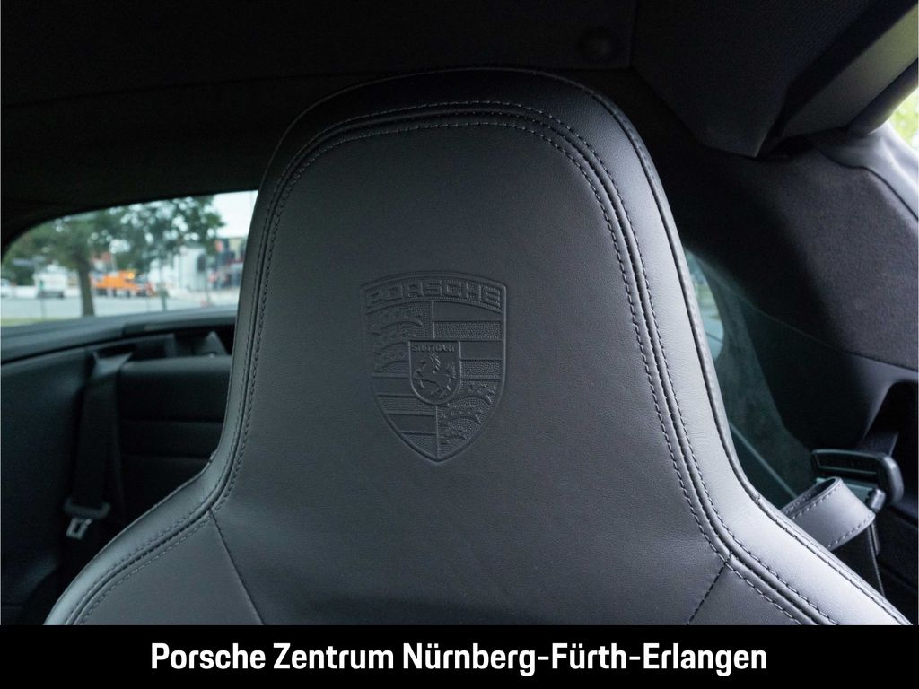 Porsche 992 2023