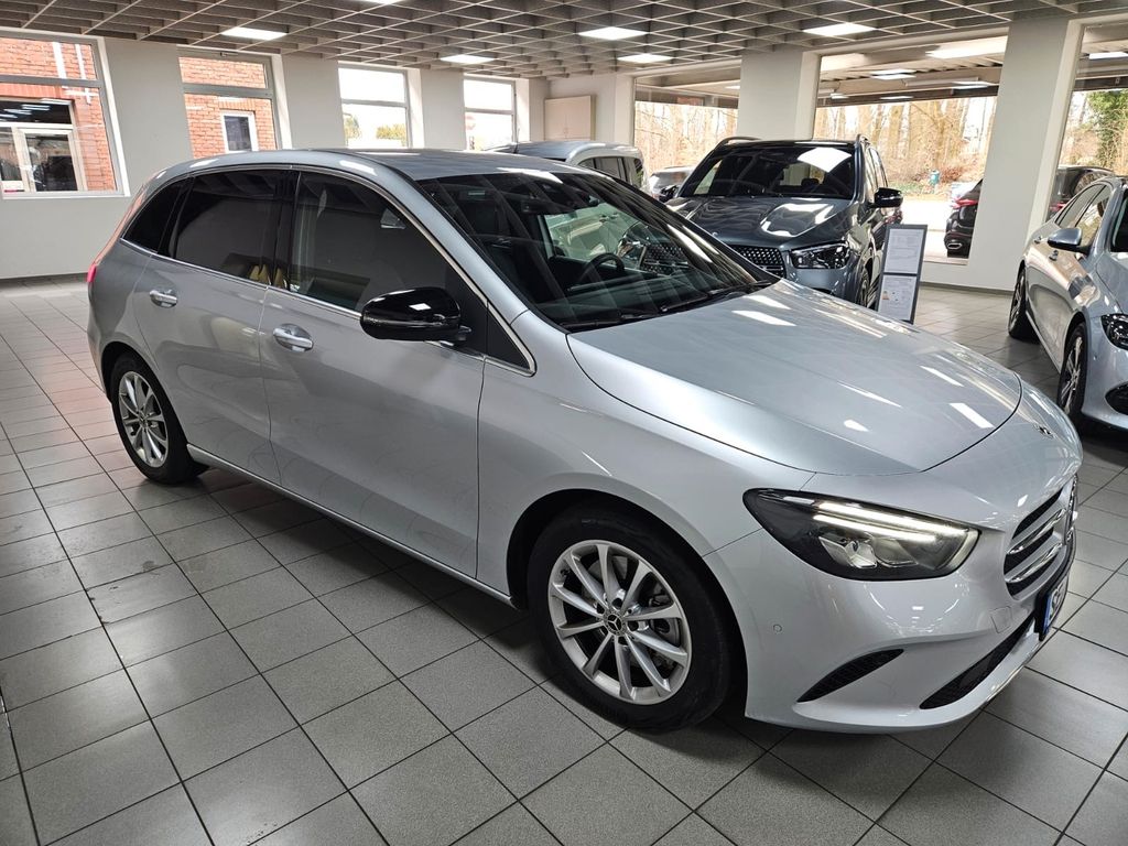 Mercedes-Benz B 250 2022