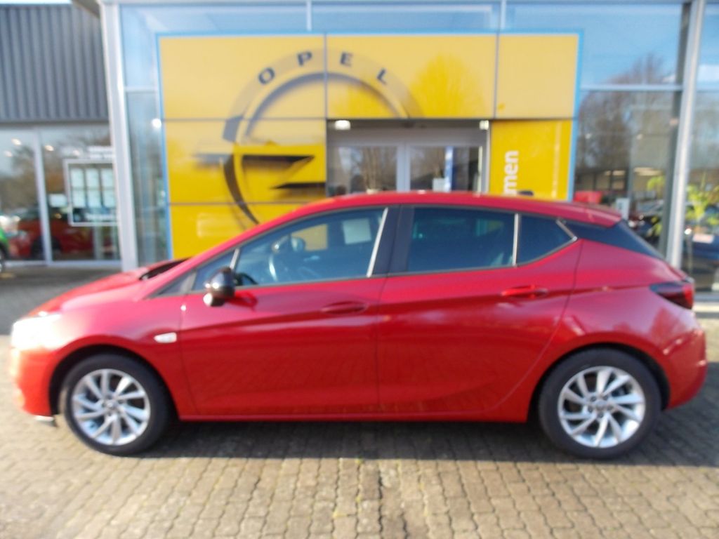 Opel Astra 2021