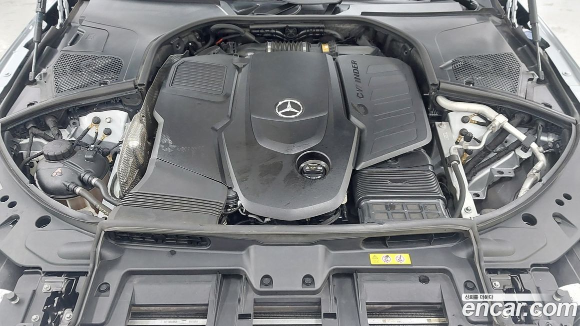 Mercedes-Benz S-Class 2022